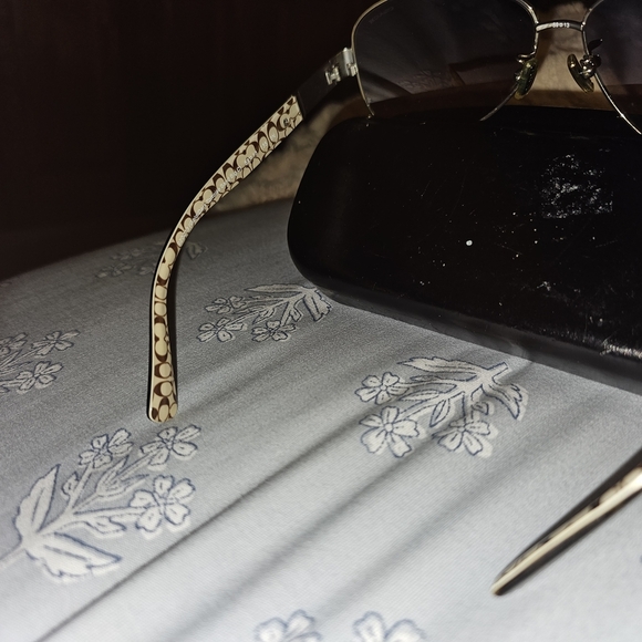 Coach Gold Frame Aviator Sunglasses - Picture 6 of 8